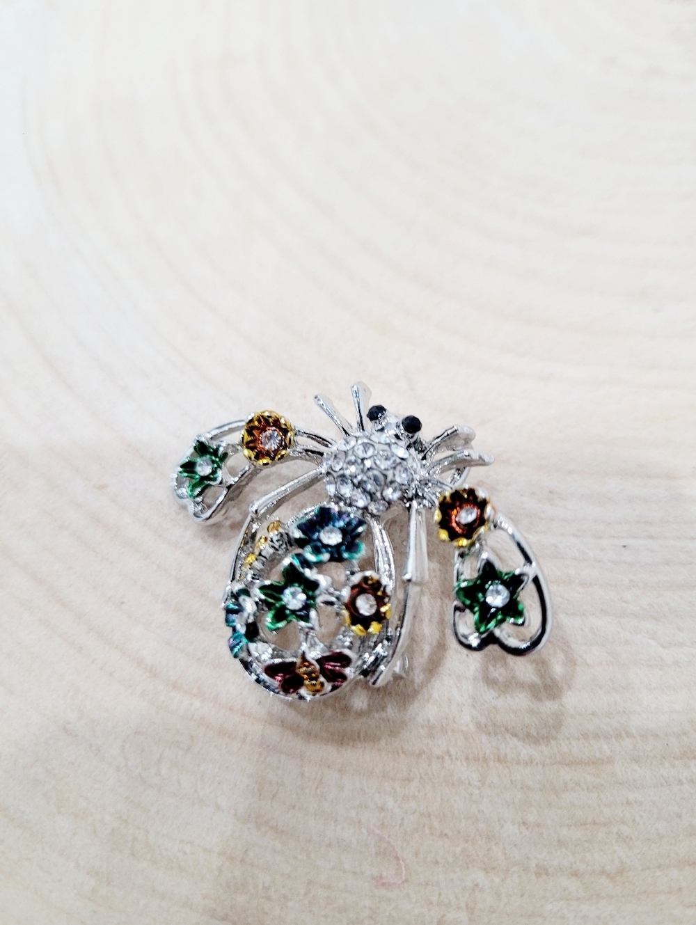 Brand New Silver Tone Bumblebee Colour Rhinestone Brooch Pin